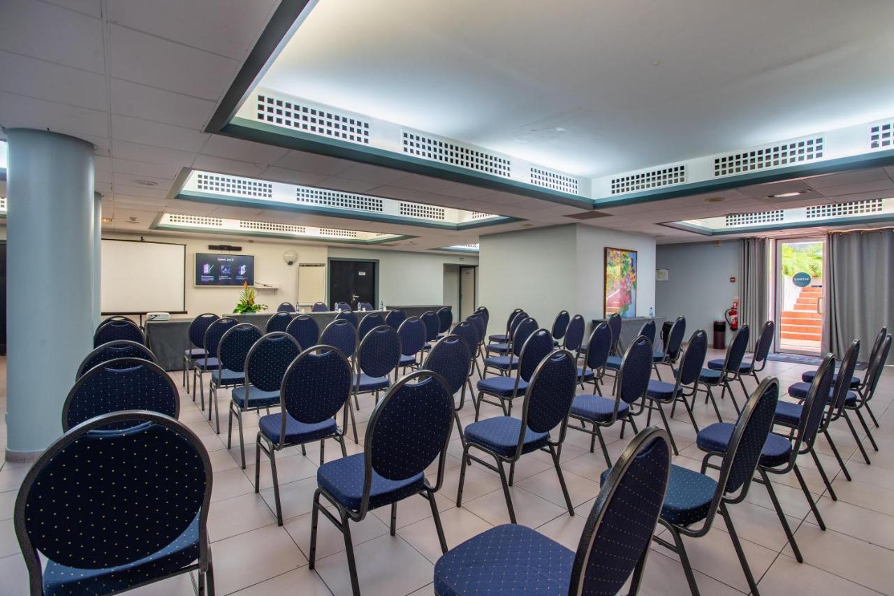 Karibea Squash Hotel Фор дьо Франс Екстериор снимка